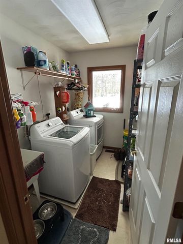 180 Etherton Lane, Springfield, IL 62712