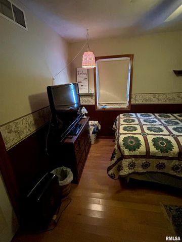 180 Etherton Lane, Springfield, IL 62712