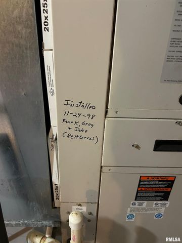 180 Etherton Lane, Springfield, IL 62712