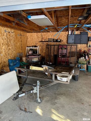 180 Etherton Lane, Springfield, IL 62712