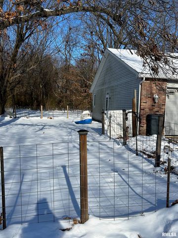 180 Etherton Lane, Springfield, IL 62712