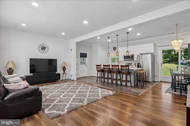 3112 CALVERTON BLVD, Beltsville, MD 20705