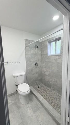 511 NW 82nd Ave 409, Miami, FL 33126