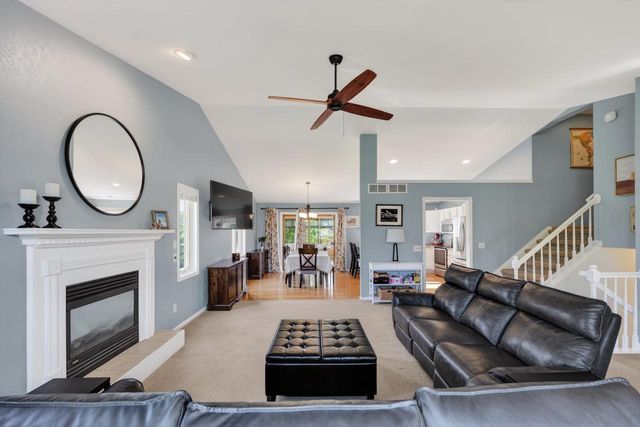 1106 Turnberry Court, Waunakee, WI 53597