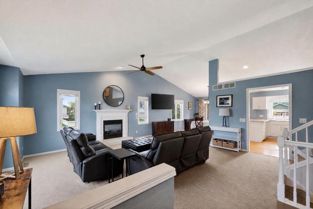 1106 Turnberry Court, Waunakee, WI 53597