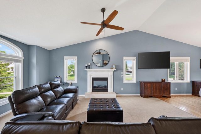 1106 Turnberry Court, Waunakee, WI 53597