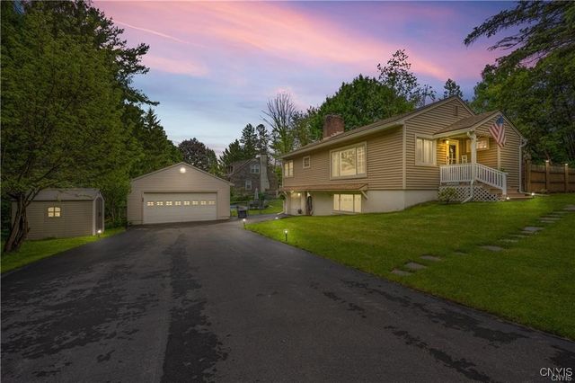 96 Lynbrook Circle, Dewitt, NY 13214