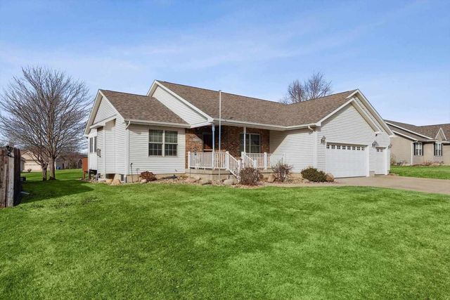 1710 Mackin Drive, Dewitt, IA 52742