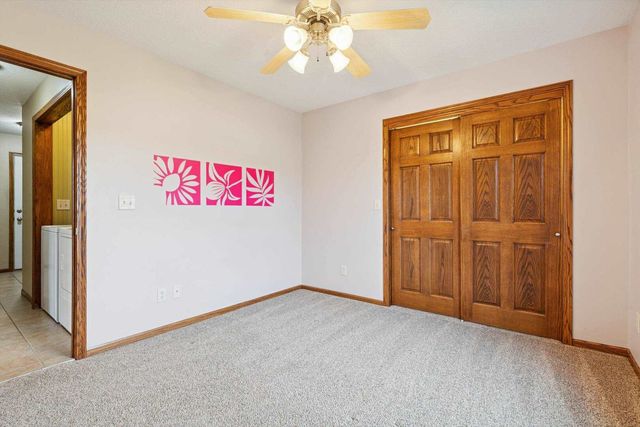 1710 Mackin Drive, Dewitt, IA 52742