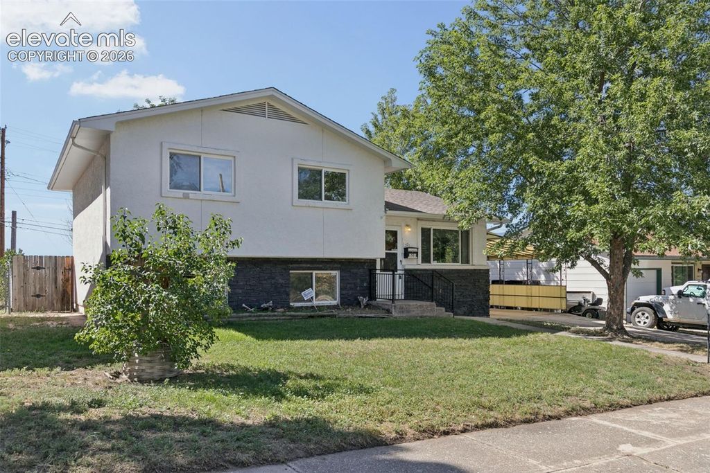 1501 Newcastle Street, Colorado Springs, CO 80907 — photo 2