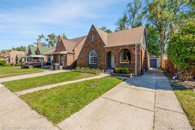 16220 Lesure Street, Detroit, MI 48235