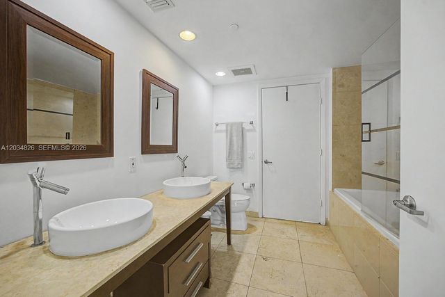 485 Brickell Avenue 2209, Miami, FL 33131