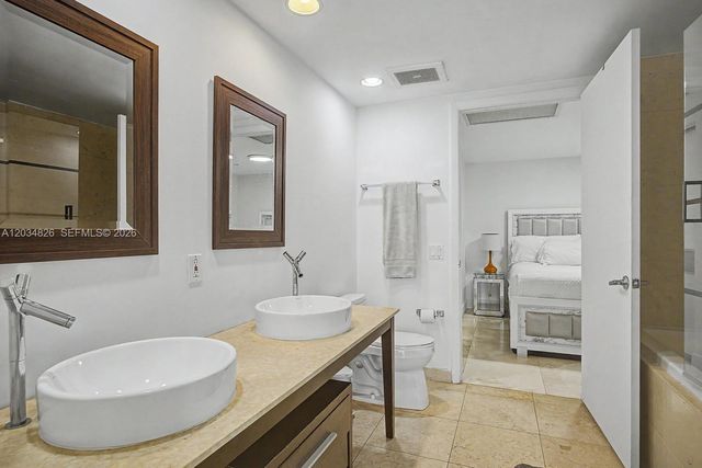 485 Brickell Avenue 2209, Miami, FL 33131