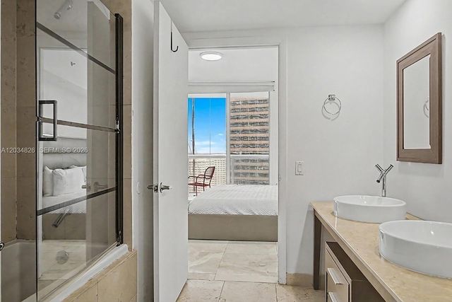 485 Brickell Avenue 2209, Miami, FL 33131