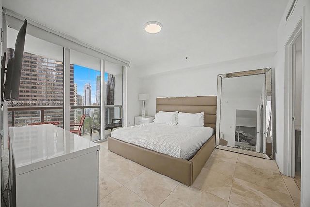 485 Brickell Avenue 2209, Miami, FL 33131
