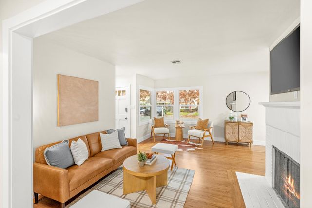 110 Meister Way, Sacramento, CA 95819