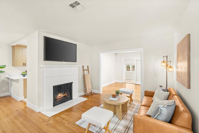 110 Meister Way, Sacramento, CA 95819