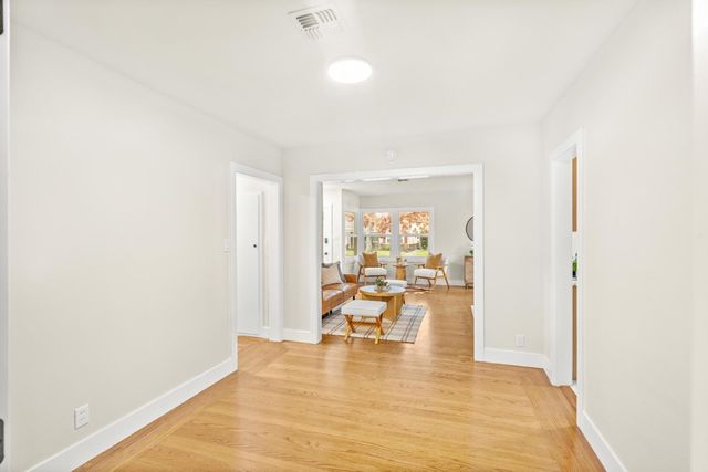 110 Meister Way, Sacramento, CA 95819