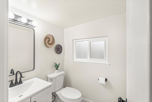 110 Meister Way, Sacramento, CA 95819