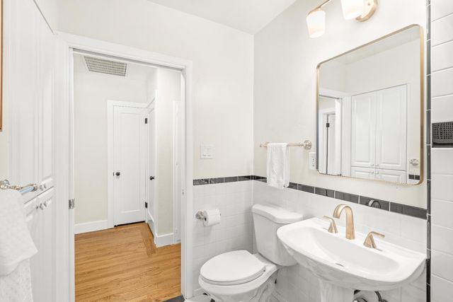 110 Meister Way, Sacramento, CA 95819