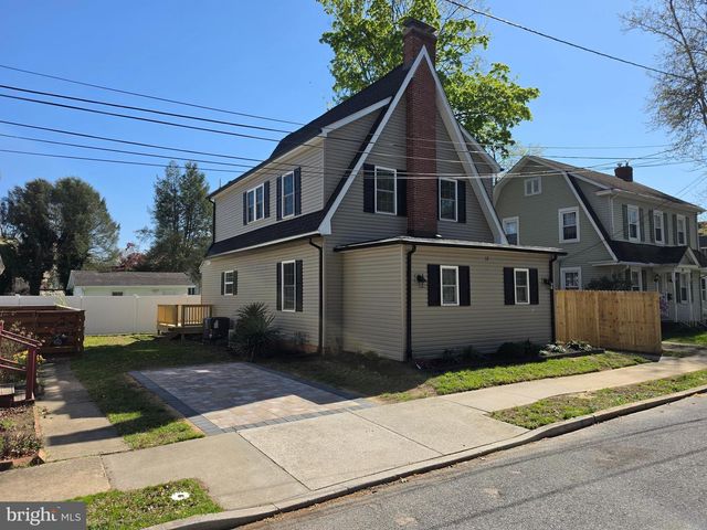 12 CLARA ST, Dover, DE 19904