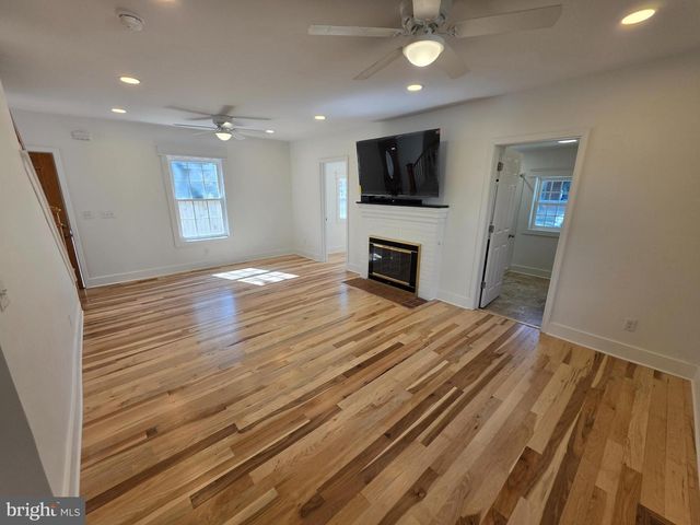12 CLARA ST, Dover, DE 19904