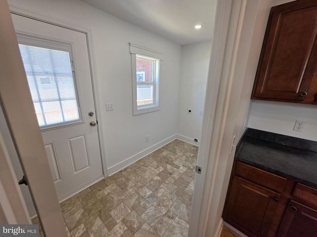 12 CLARA ST, Dover, DE 19904