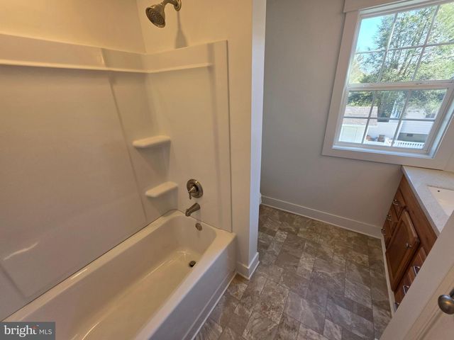 12 CLARA ST, Dover, DE 19904
