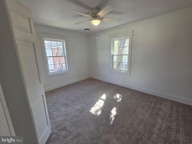 12 CLARA ST, Dover, DE 19904