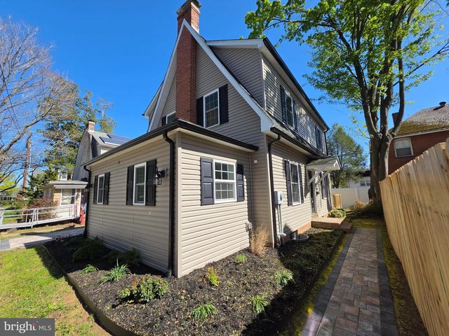 12 CLARA ST, Dover, DE 19904