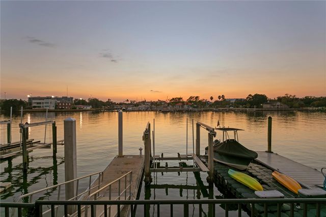 1037 ROYAL PASS ROAD, Tampa, FL 33602