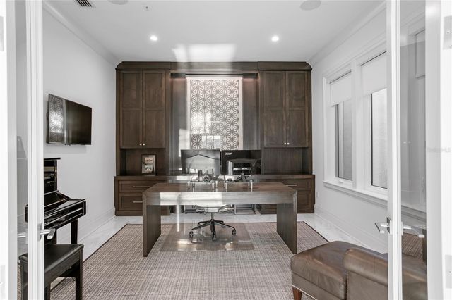 1037 ROYAL PASS ROAD, Tampa, FL 33602