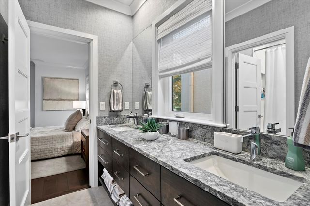 1037 ROYAL PASS ROAD, Tampa, FL 33602