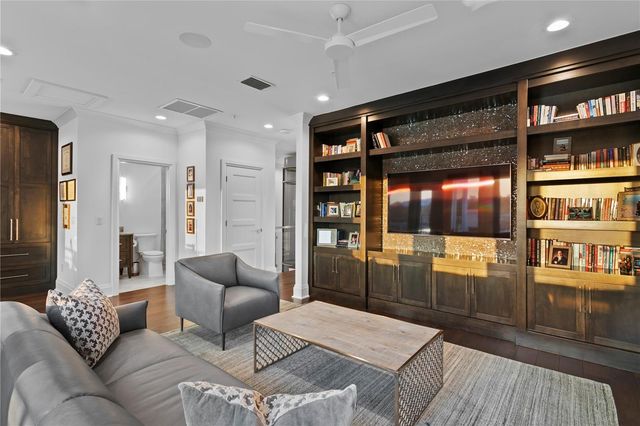 1037 ROYAL PASS ROAD, Tampa, FL 33602