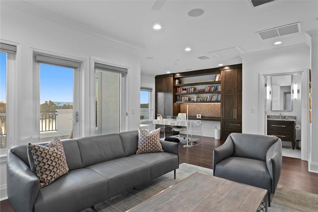 1037 ROYAL PASS ROAD, Tampa, FL 33602