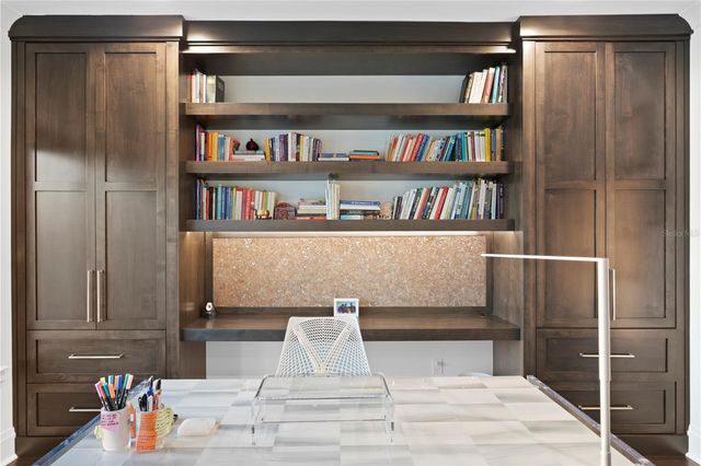 1037 ROYAL PASS ROAD, Tampa, FL 33602