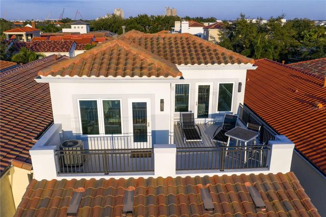 1037 ROYAL PASS ROAD, Tampa, FL 33602