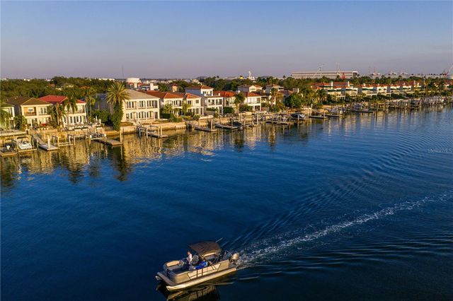 1037 ROYAL PASS ROAD, Tampa, FL 33602