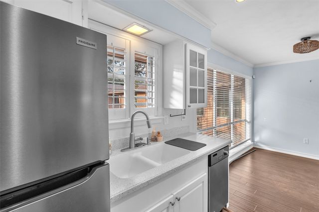 6140 Bandera Avenue, Dallas, TX 75225