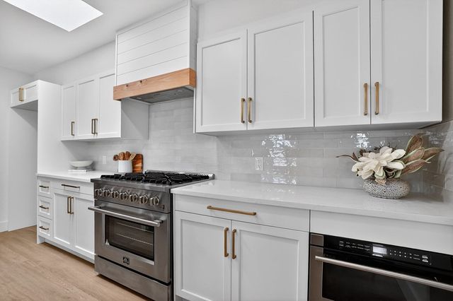 3409 W Cuthbert Ave, Midland, TX 79703