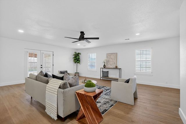 3409 W Cuthbert Ave, Midland, TX 79703