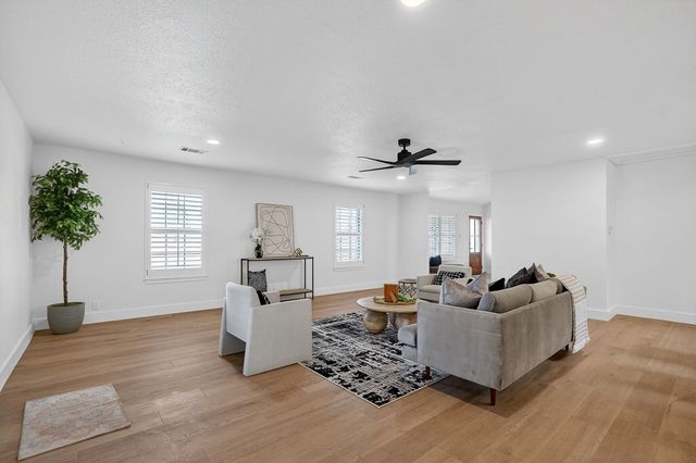 3409 W Cuthbert Ave, Midland, TX 79703