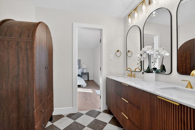 3409 W Cuthbert Ave, Midland, TX 79703