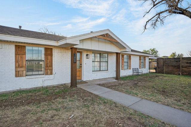 3409 W Cuthbert Ave, Midland, TX 79703