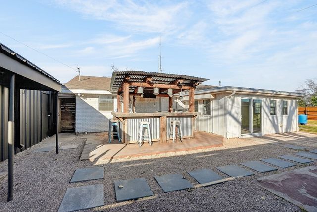 3409 W Cuthbert Ave, Midland, TX 79703