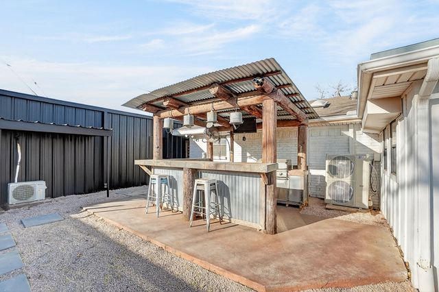 3409 W Cuthbert Ave, Midland, TX 79703