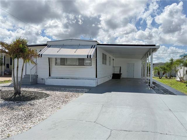 174 Overland TRL, North Fort Myers, FL 33917