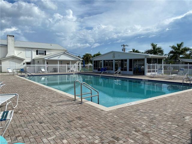 174 Overland TRL, North Fort Myers, FL 33917