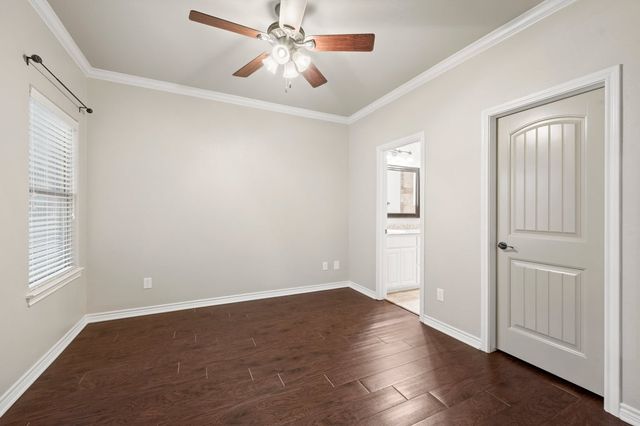 3821 Estes Park, College Station, TX 77845