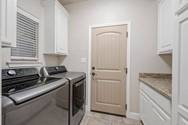 3821 Estes Park, College Station, TX 77845